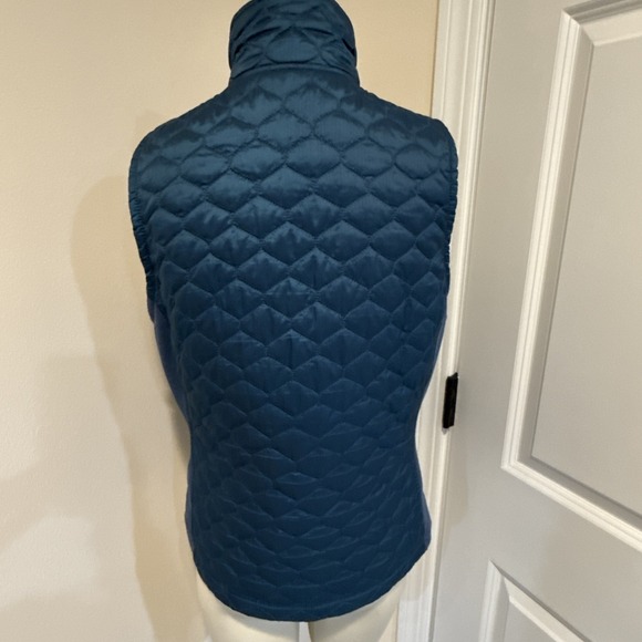 LL Bean Vest Womens M Teal Quilted Insulated Full Zip Pockets Performance Quilt - Picture 5 of 11